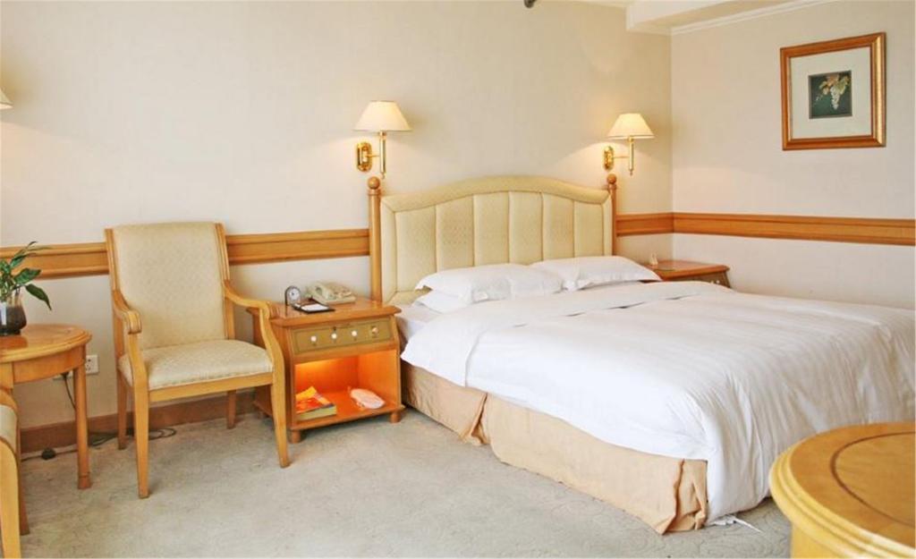 Guangzhou Hotel Пекин Экстерьер фото
